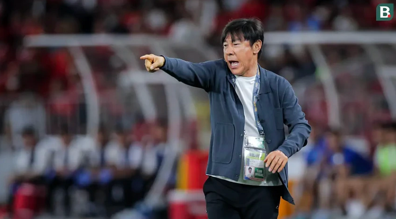 hlv-shin-tae-yong-doi-treo-coi-vinh-vien-trong-tai-nguoi-trung-quoc-hang-nguoi-nhu-ong-ta-chi-lam-hoen-o-bong-da